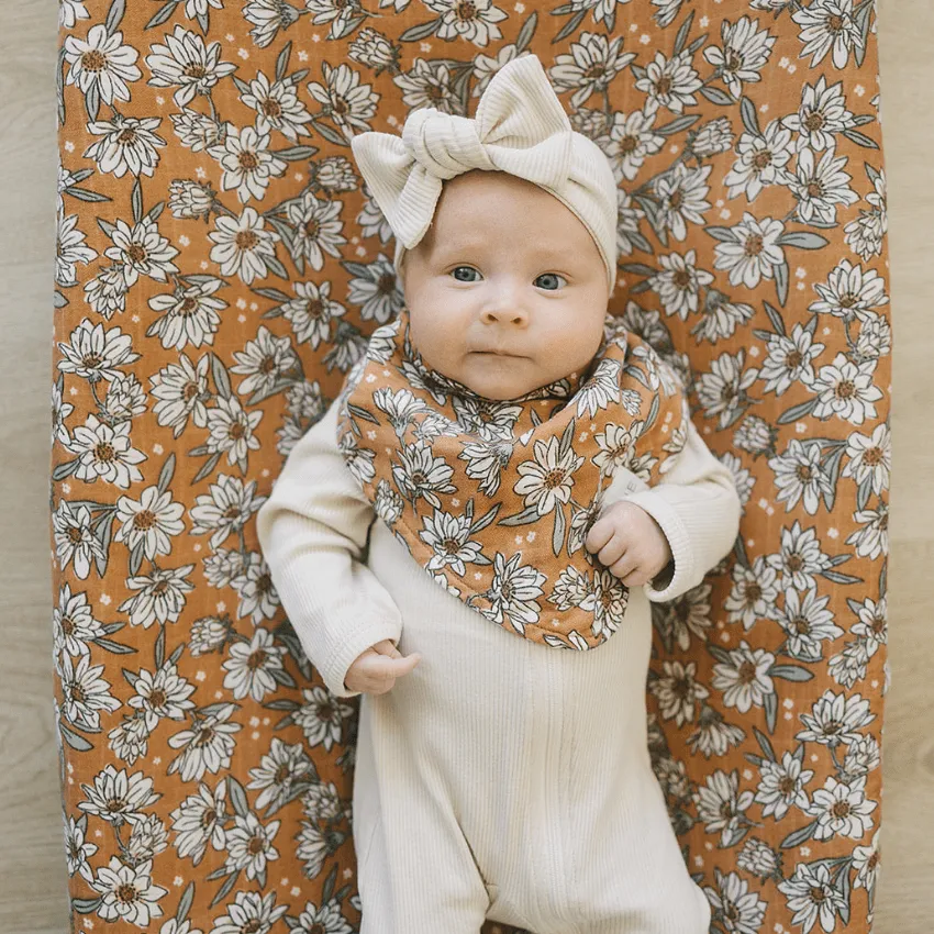 Cotton Muslin Bib - Magnolia